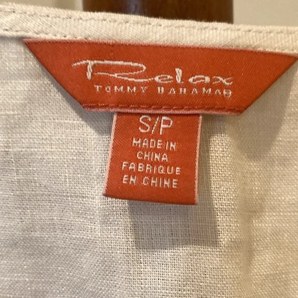 ♥️Embroidered white Dress♥️ - Picture 3 of 4